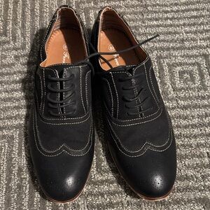 Ferro Aldo Black Oxford Lace Up Shoes Men’s Size 8.5